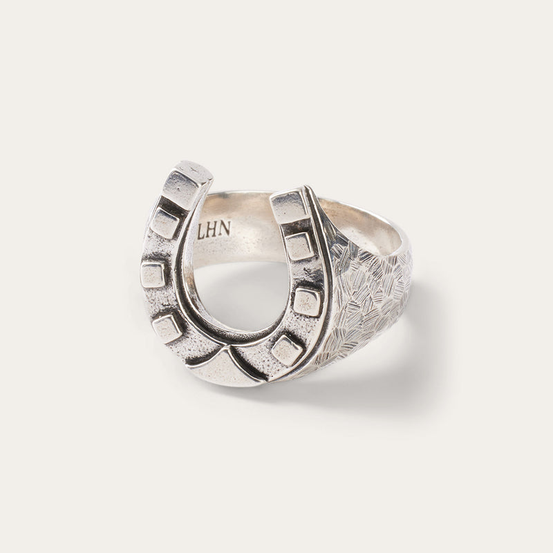 horse shoe ring